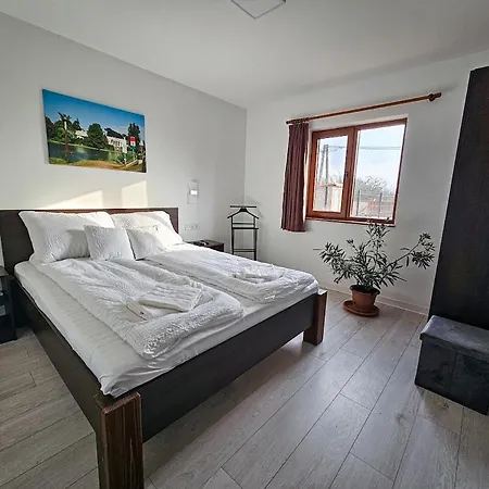 Nagyfoki Delelo Case de vacanță